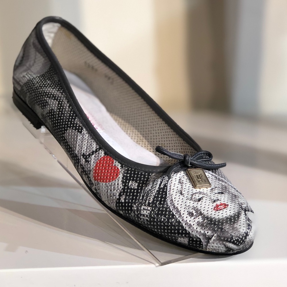 LUIGI TRAINI LEATHER FLATS